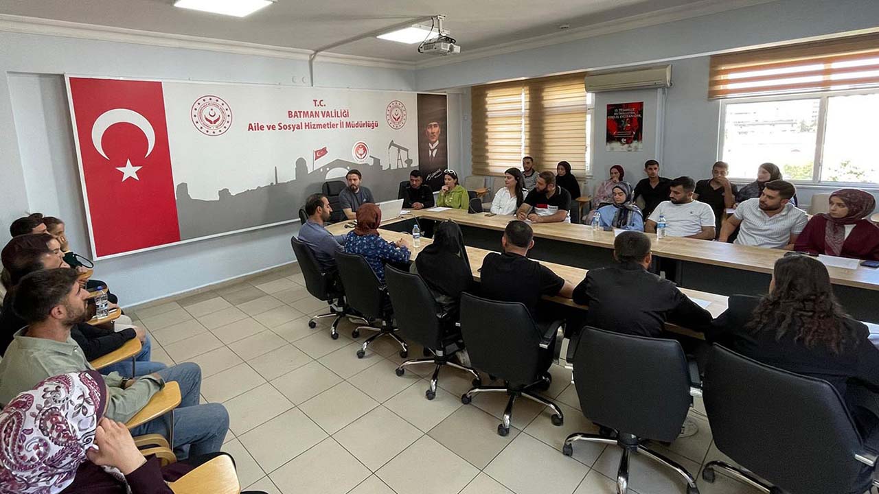 Batman’da gençlere evlilik öncesi eğitim yapıldı