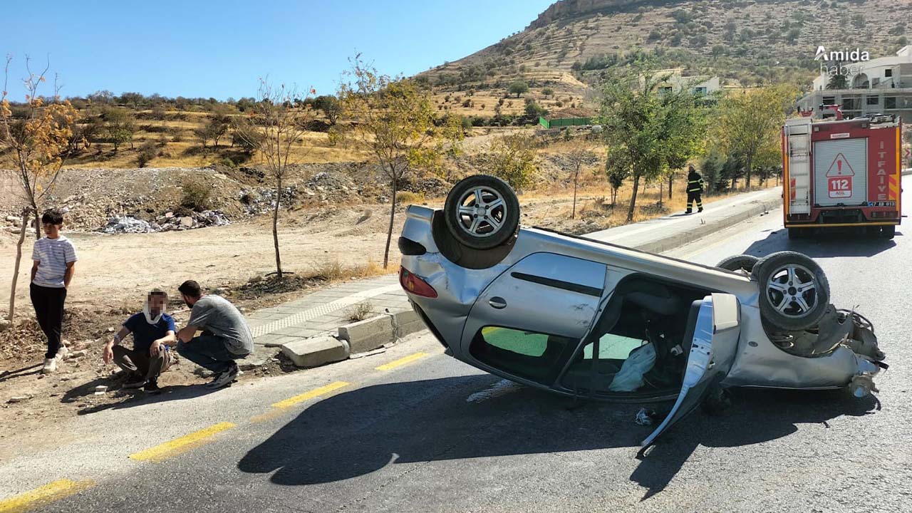 Mardin’de otomobil takla attı: Sürücü yaralandı