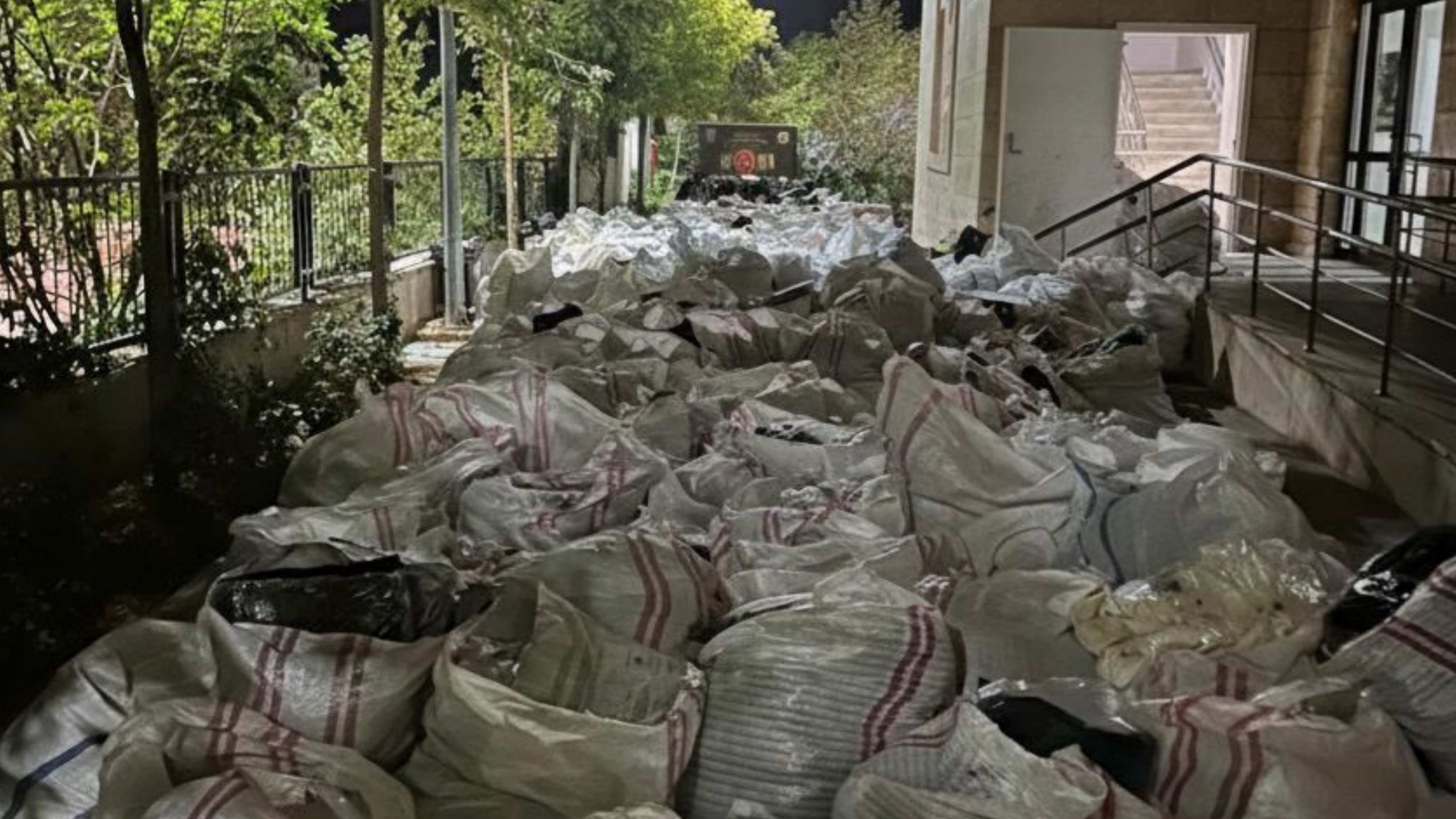 Şırnak’ta gümrük kaçakçılığı sosyal medyaya sıçradı