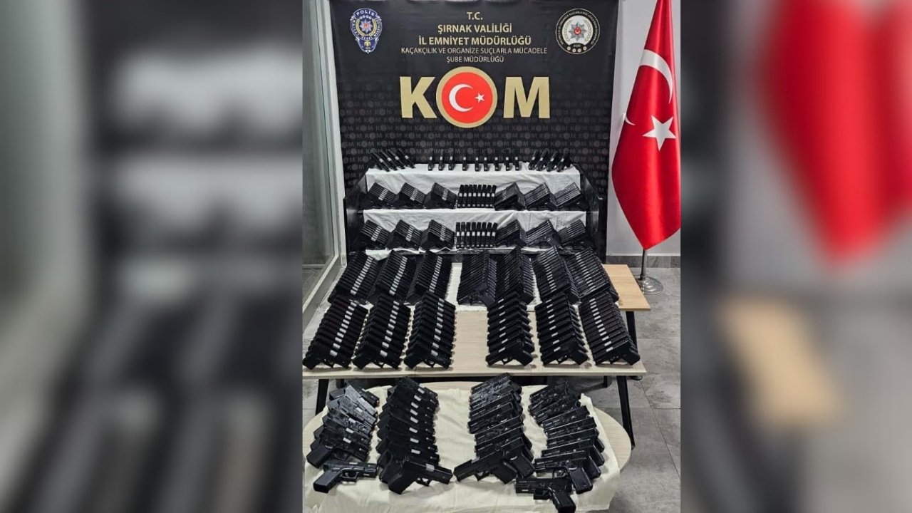 Şırnak’ta kargo aracından atışa hazır 500 tabanca çıktı