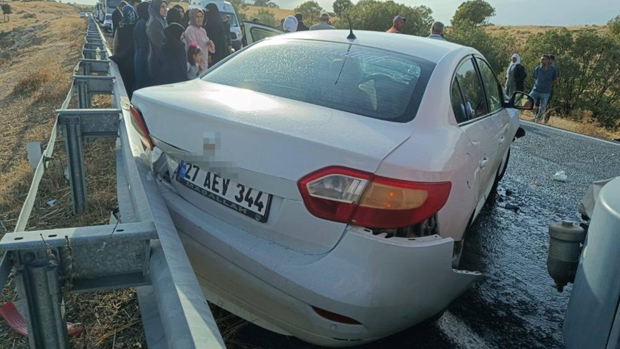 Mardin’de otomobiler çarpıştı: 4 yaralı