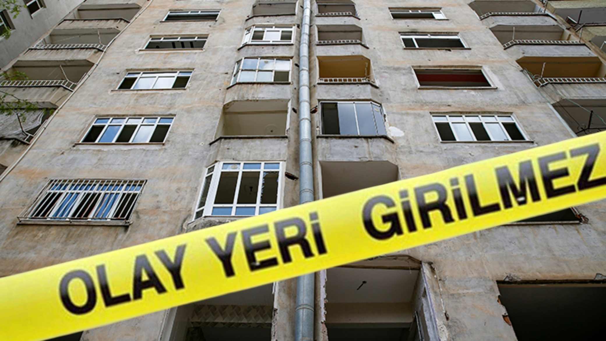 Diyarbakır’da ağır hasarlı bina can aldı