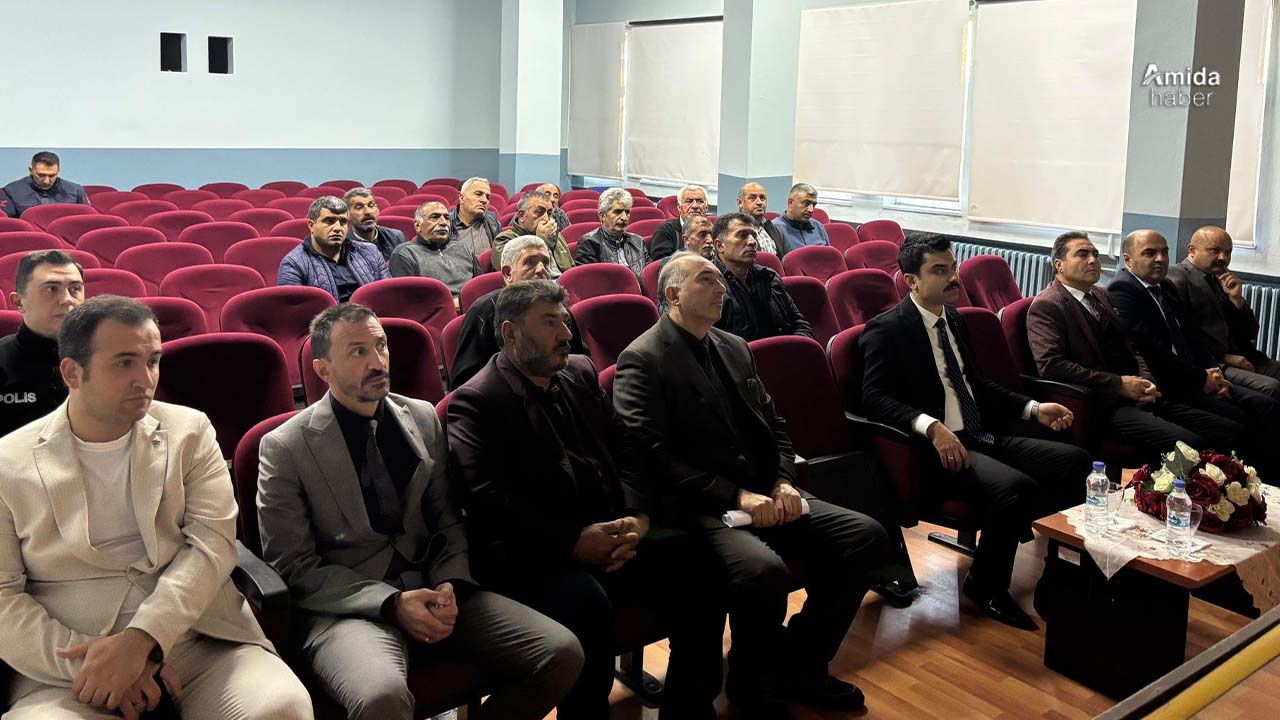 Kars’ta okul servis sürücülerine eğitim verildi
