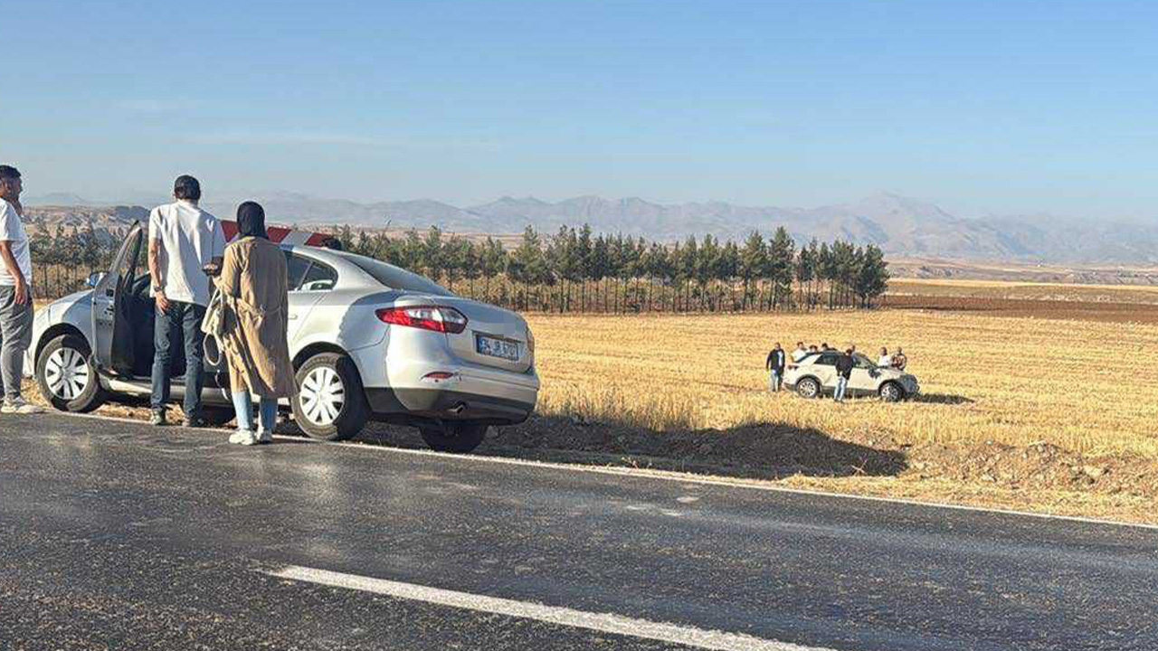 Siirt'te trafik kazası: Anne ve çocuğu yaralandı