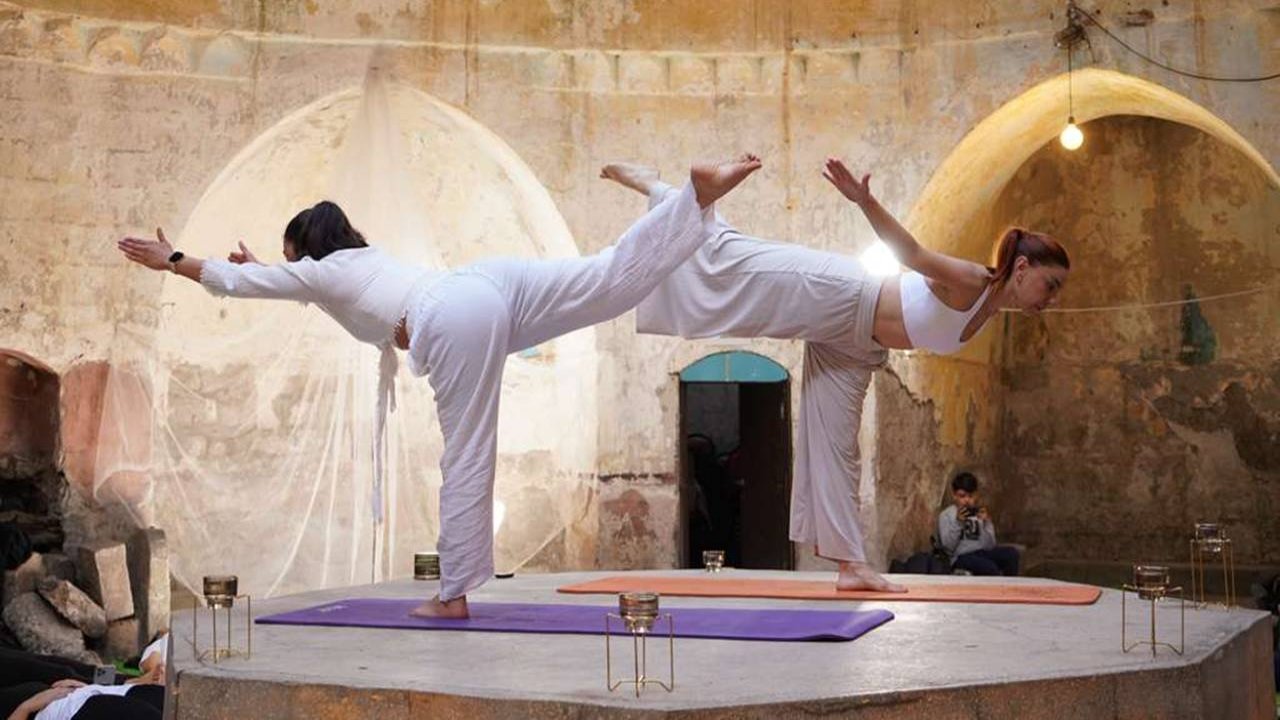 Diyarbakır’da tarihi hamamda yoga