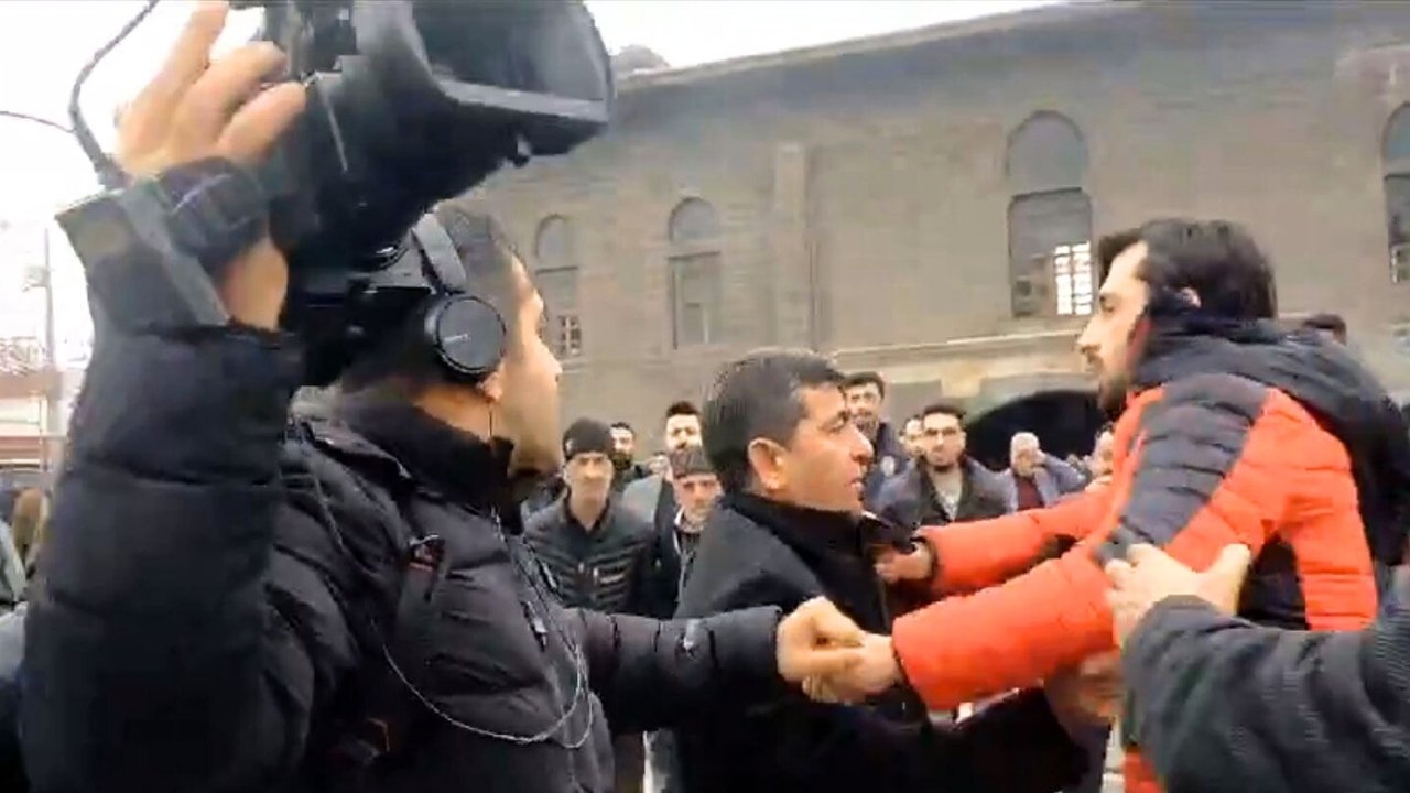 Diyarbakır’da Rudaw ekibine saldıran kişiye hapis