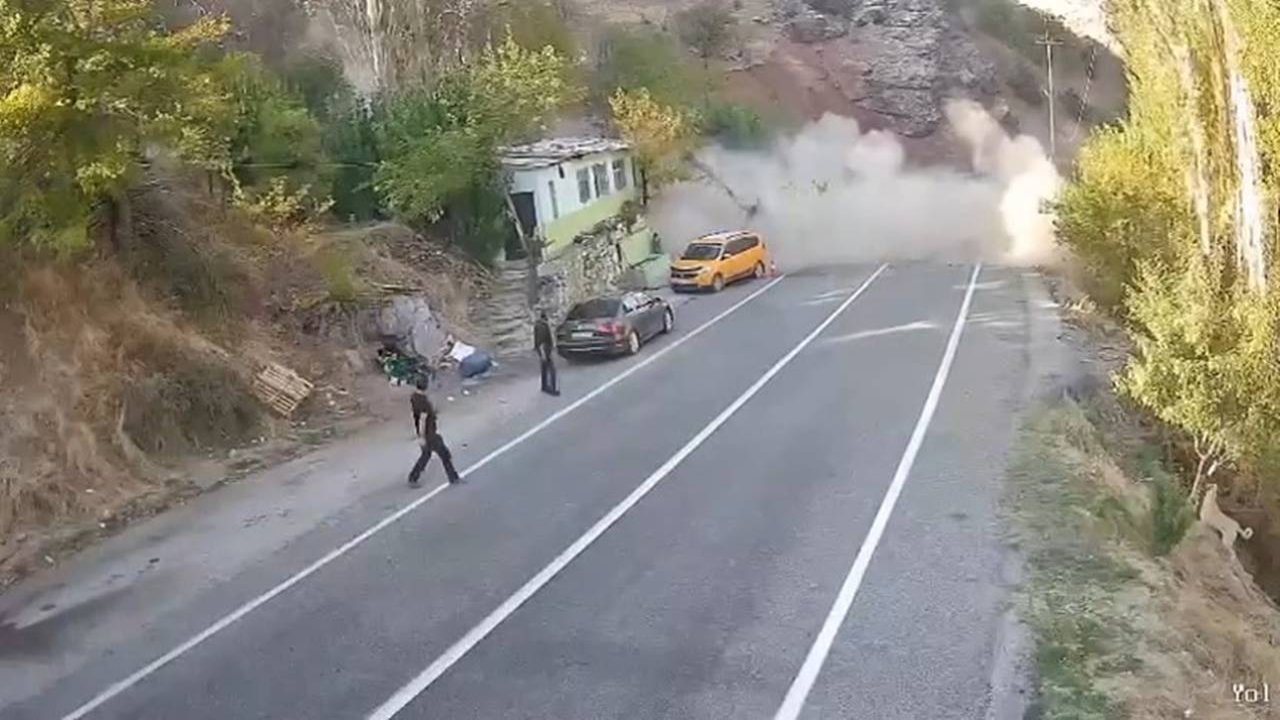 Tunceli’de faciadan dönüldü: Kaya ev ve araçları teğet geçti