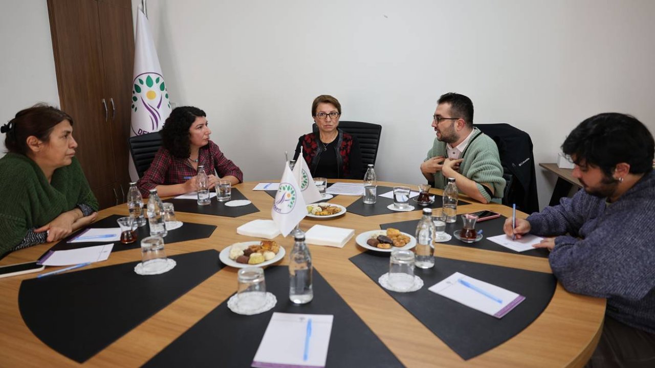 LGBTİ+ bireylerden DEM Parti’ye ziyaret