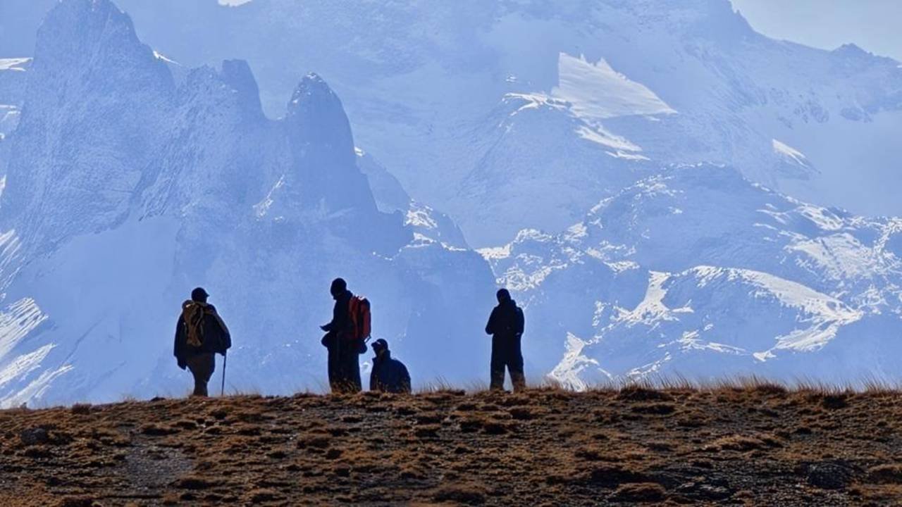 AFAD gönüllüleri Hakkari dağlarında