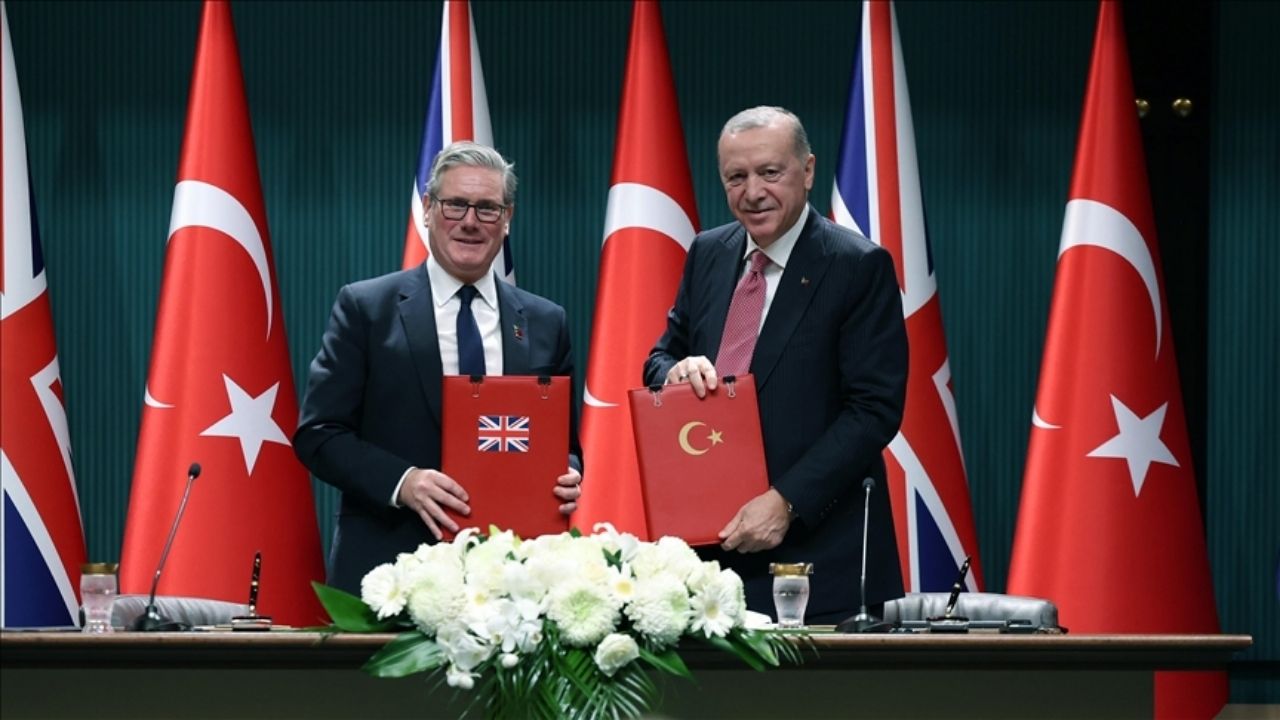 Türkiye ile İngiltere arasında Eurofighter anlaşması imzalandı