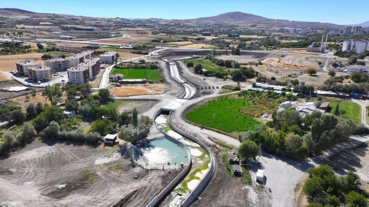 Elazığ Şorşor Deresi'nde çalışmalarda sona gelindi