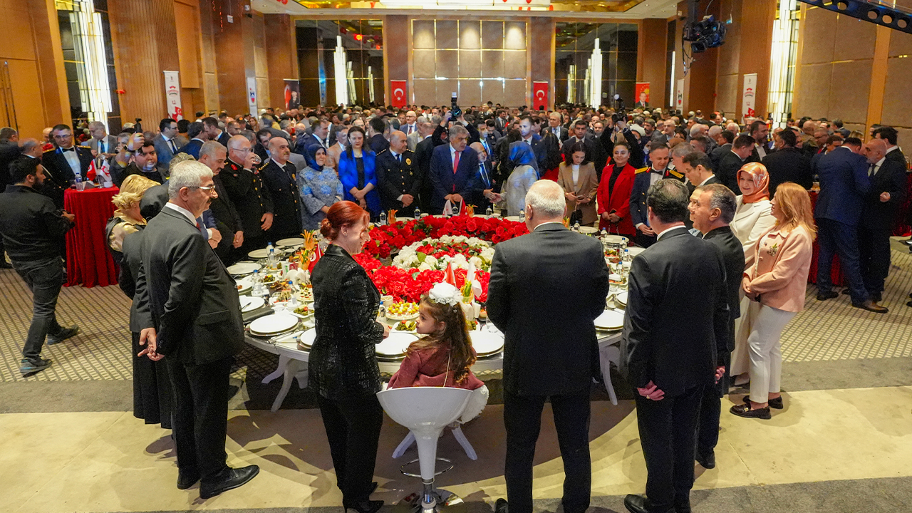 Diyarbakır'da Cumhuriyet Bayramı resepsiyonu düzenlendi