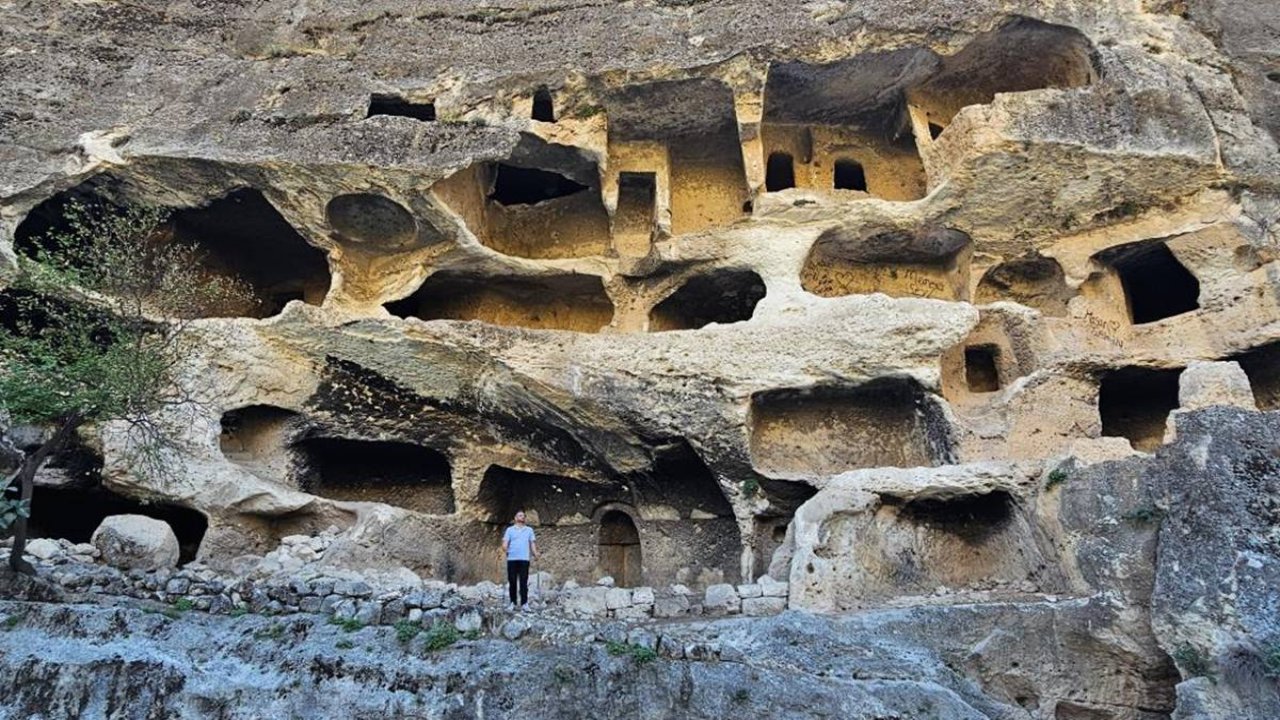 2 bin 500 yıllara dayanan mağara doğa severleri ağırlıyor