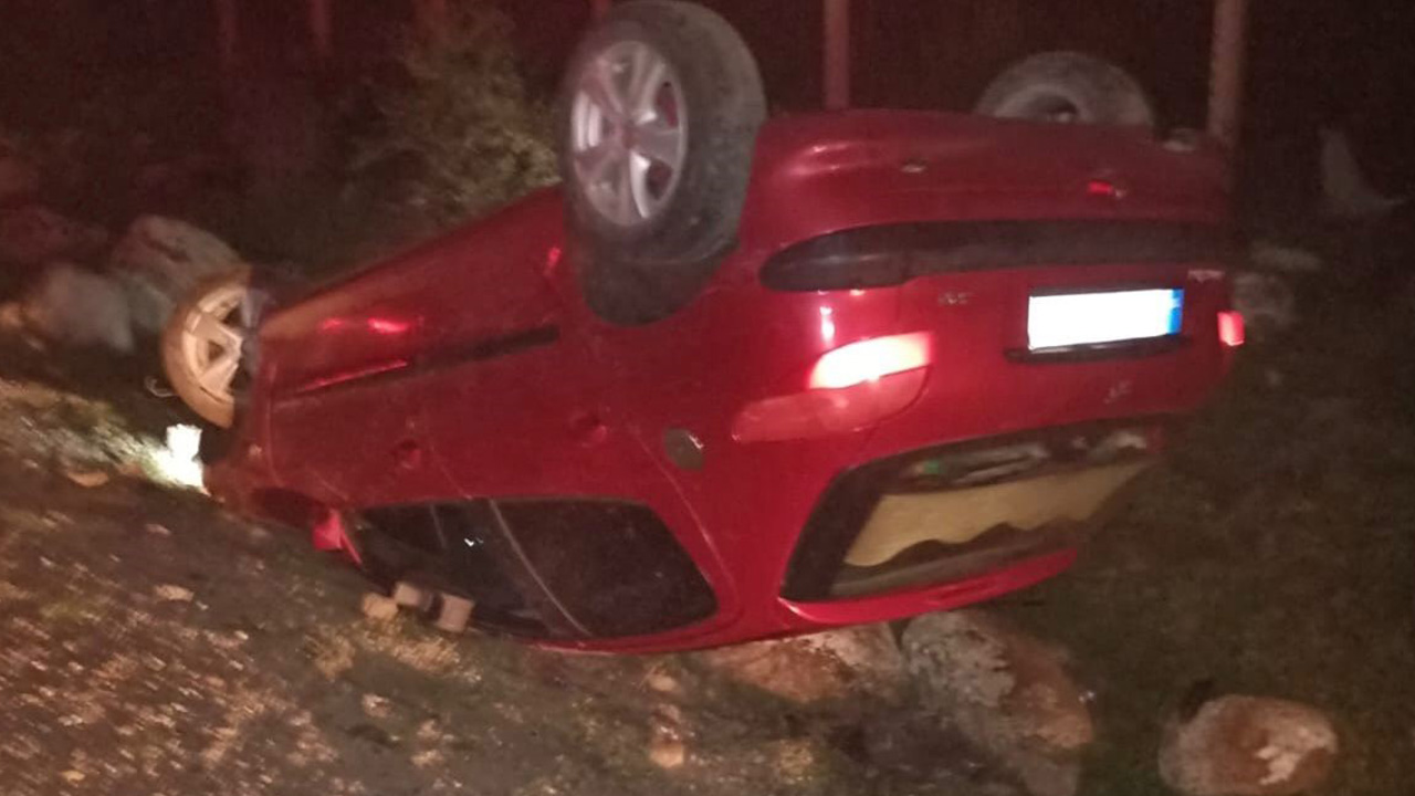 Takla atan otomobilin sürücüsü hayatını kaybetti