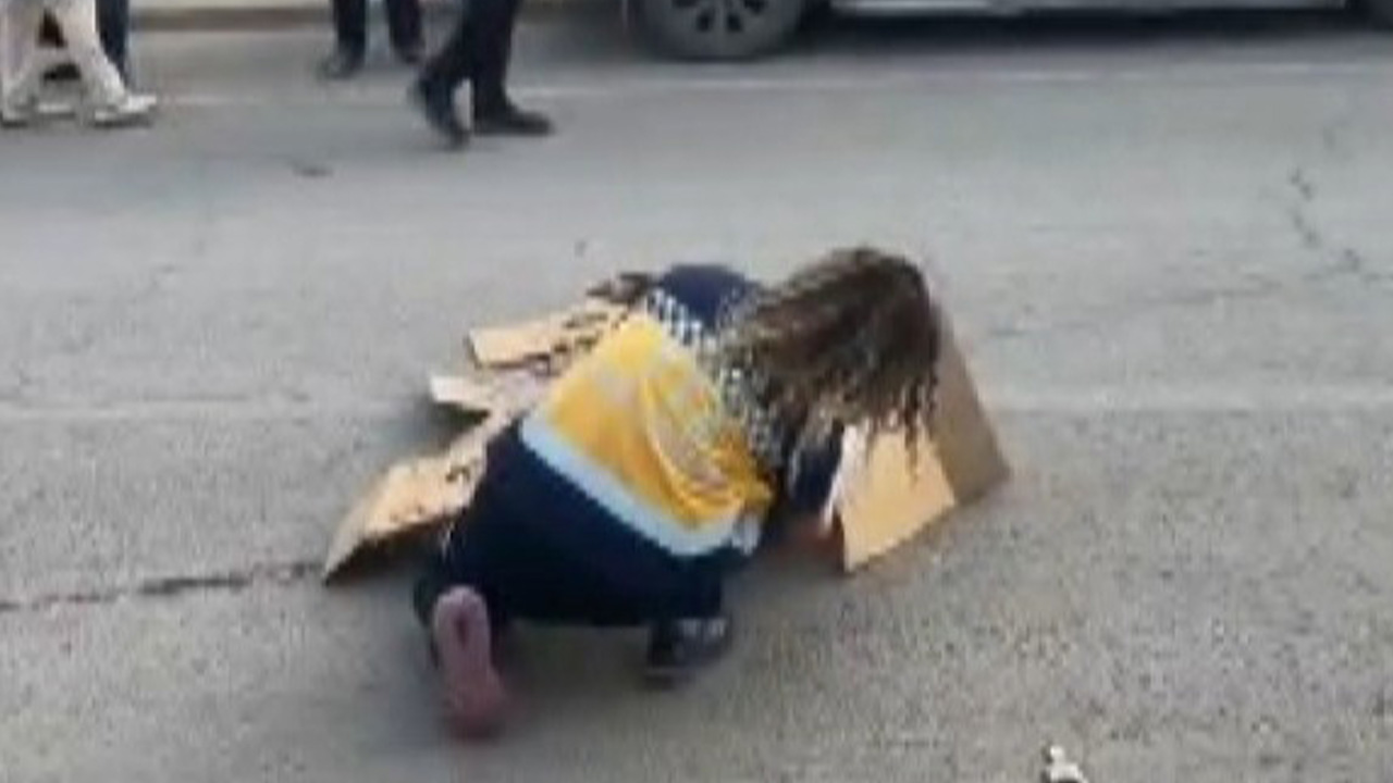 Otomobilin çarptığı çocuk yaşamını yitirdi