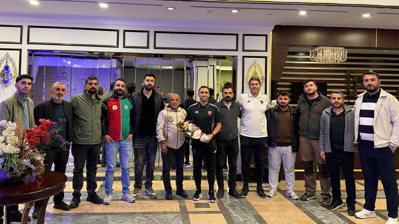 Amedspor taraftarları Hatay'ı bağrına bastı