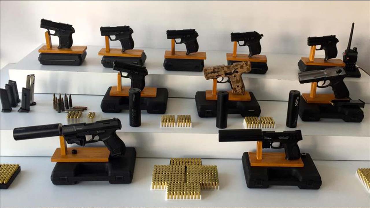 Gaziantep'te ruhsatsız tabanca operasyonu: 5 şüpheli yakalandı