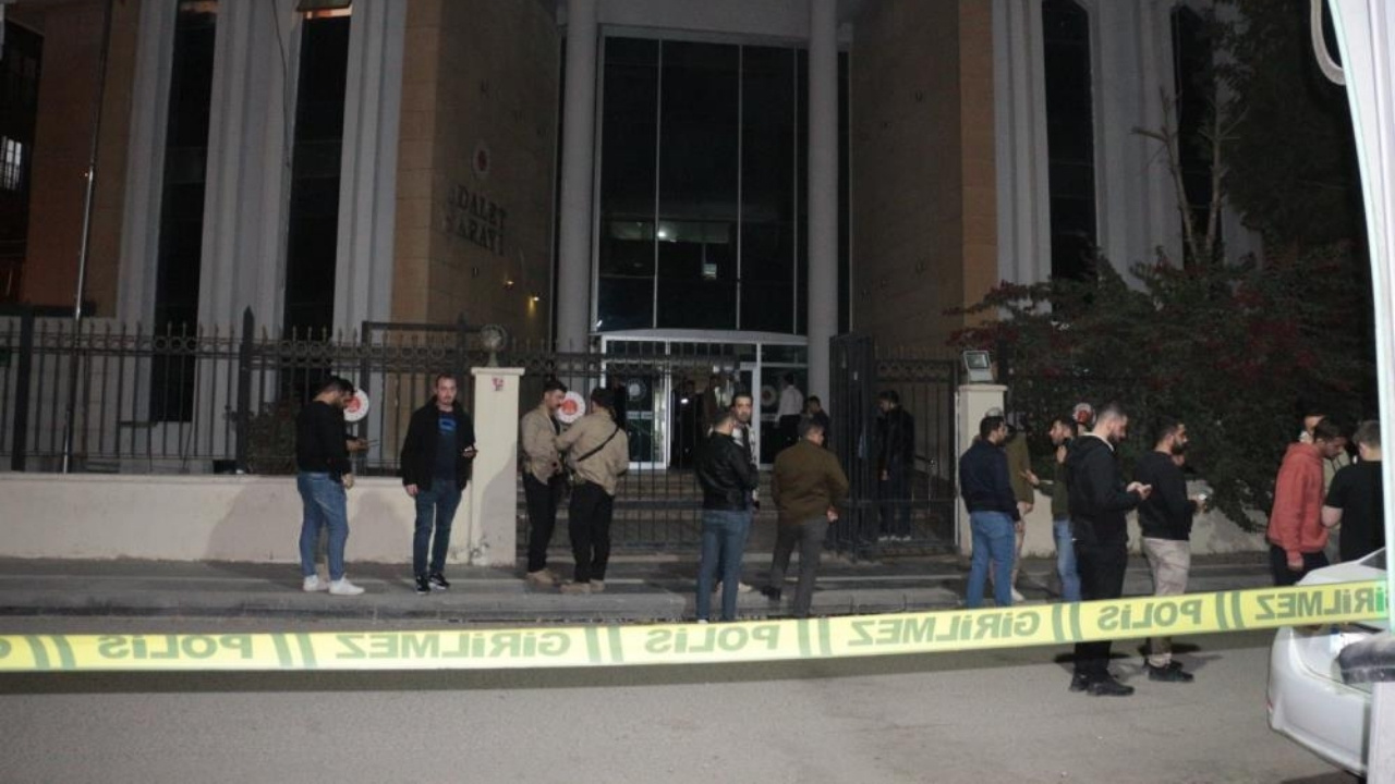 Cizre’de adliye çıkışında silahlı saldırı: 2 ağır yaralı