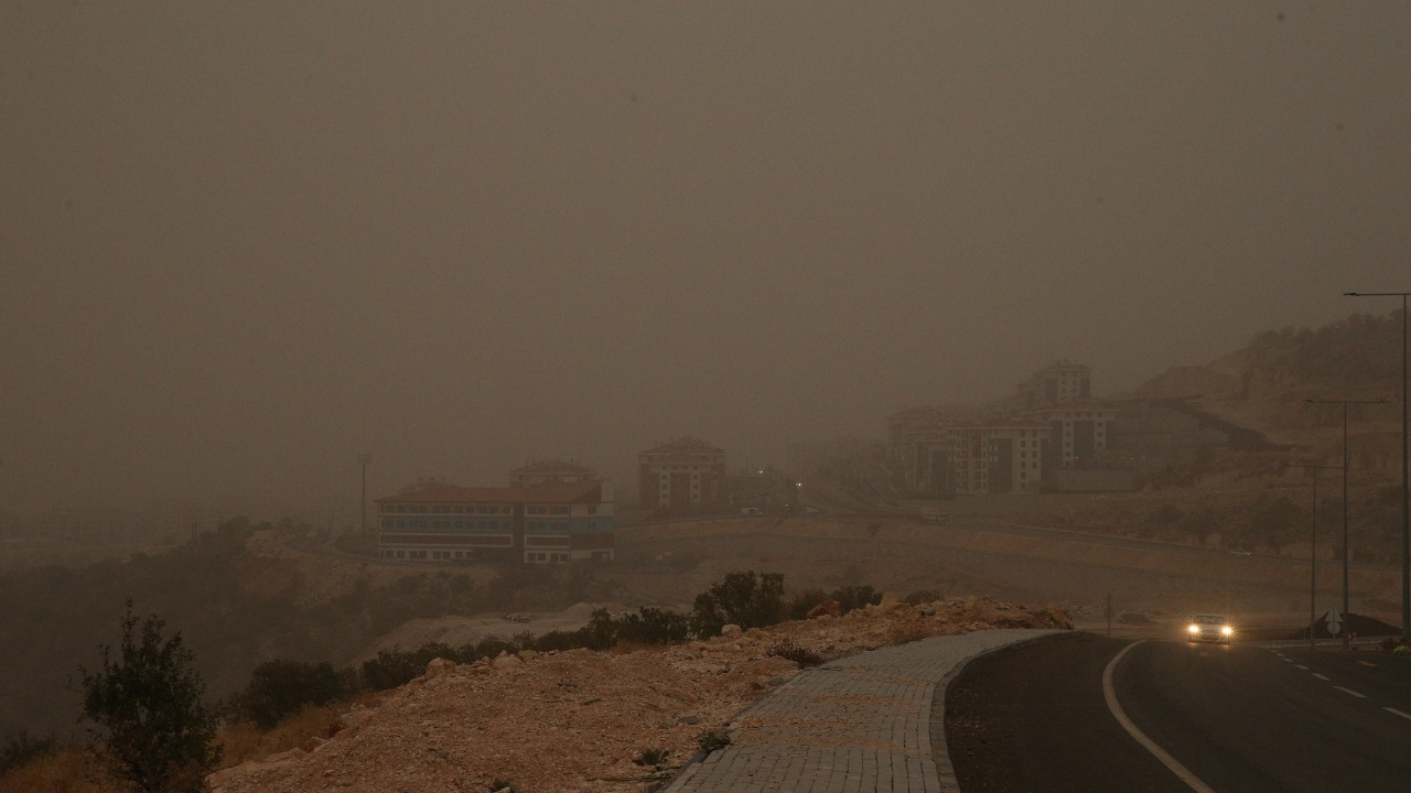 Adıyaman’da toz taşınımı etkili oldu