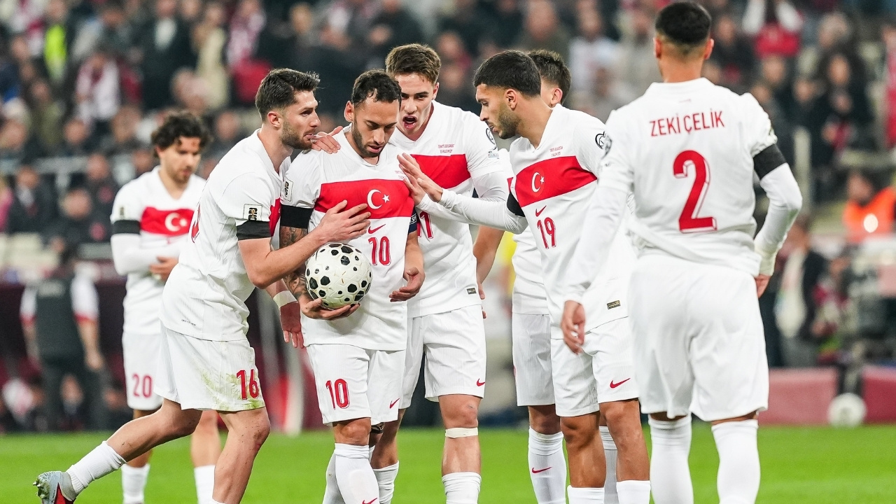 İlk yarıda Türkiye 1-0 öne geçti