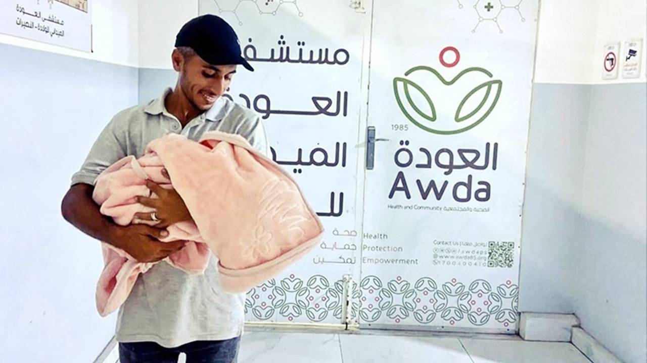 Gazze’de doğan kız bebeğe ‘Kürdistan’ adı verildi