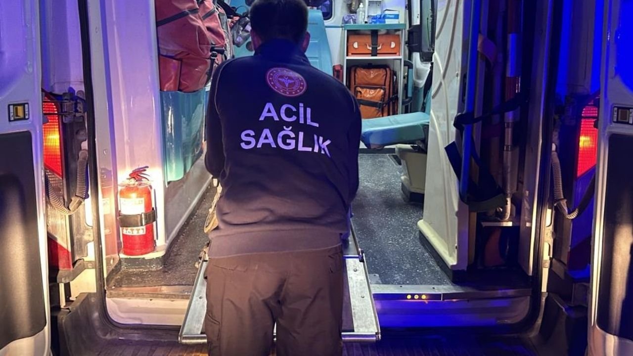 Adıyaman’da bir işçi çöken istinat duvarından düştü