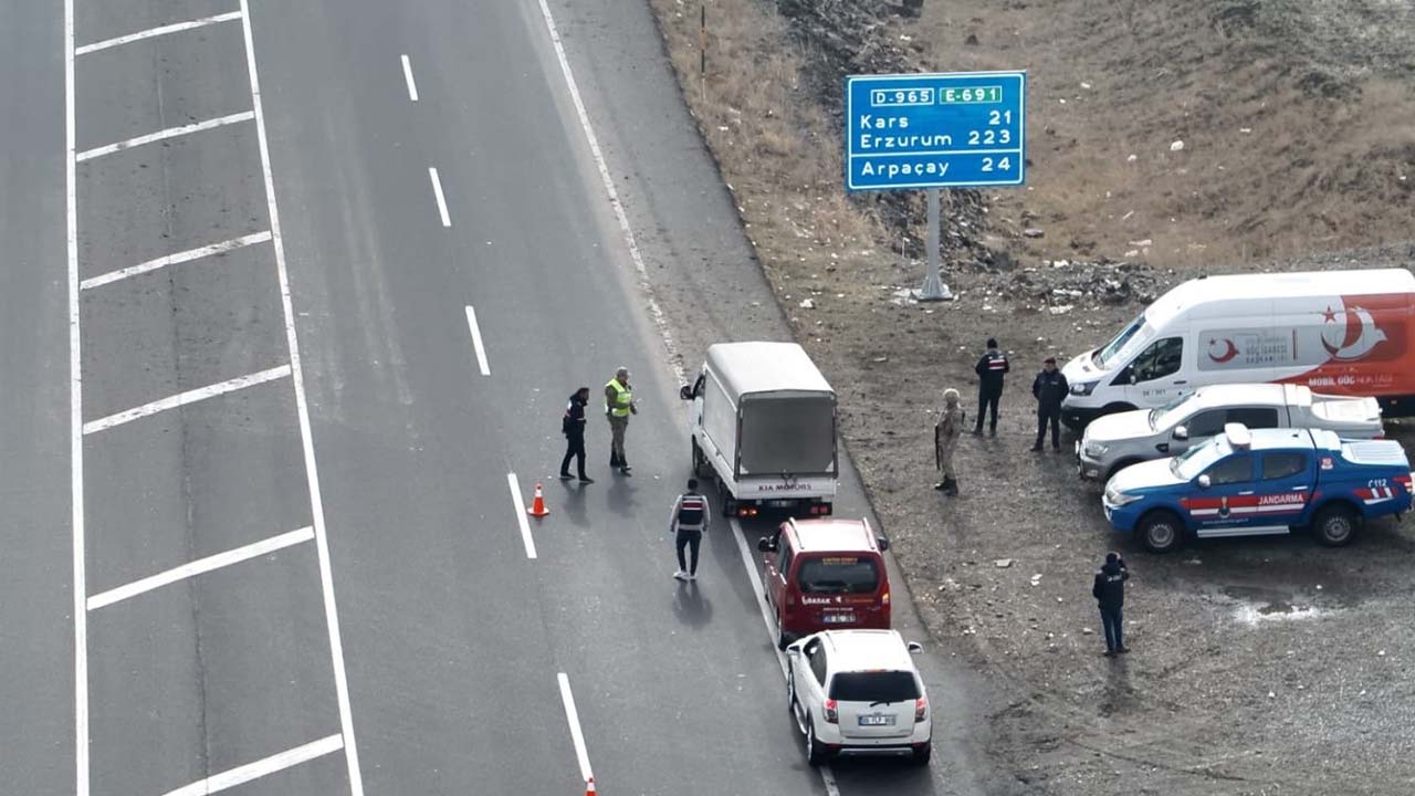 Kars’ta jandarmadan huzur ve güven uygulaması gerçekleşti