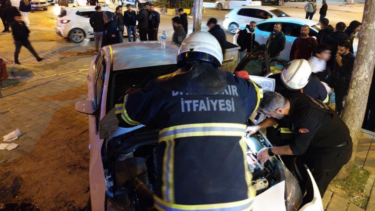 Diyarbakır’da korkutan kaza: Yaralılar var
