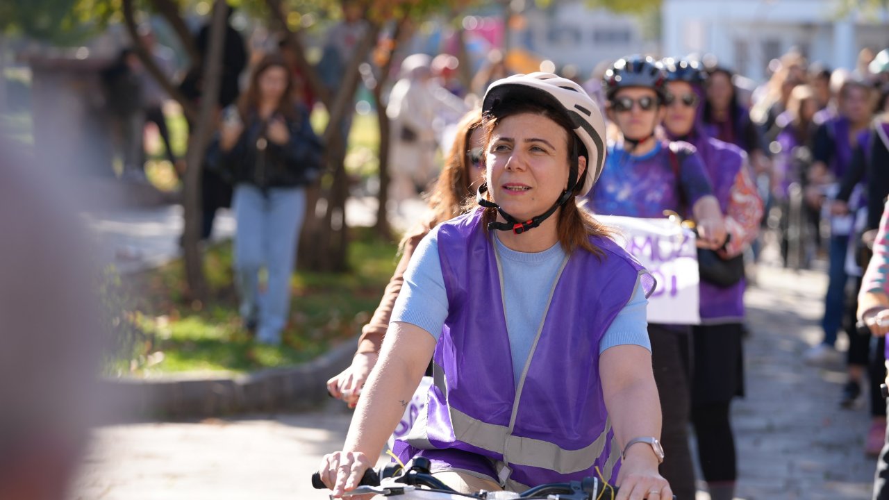 Diyarbakır’da kadınlar şiddetsiz yaşam için pedal çevirdi