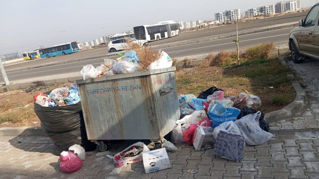 Diyarbakır Oğlaklı’da çöp krizi: Belediyeden açıklama