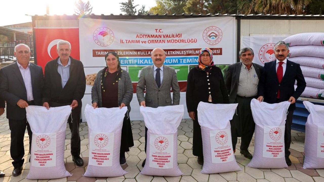 Adıyaman’da çiftçilere makine ve tohum desteği