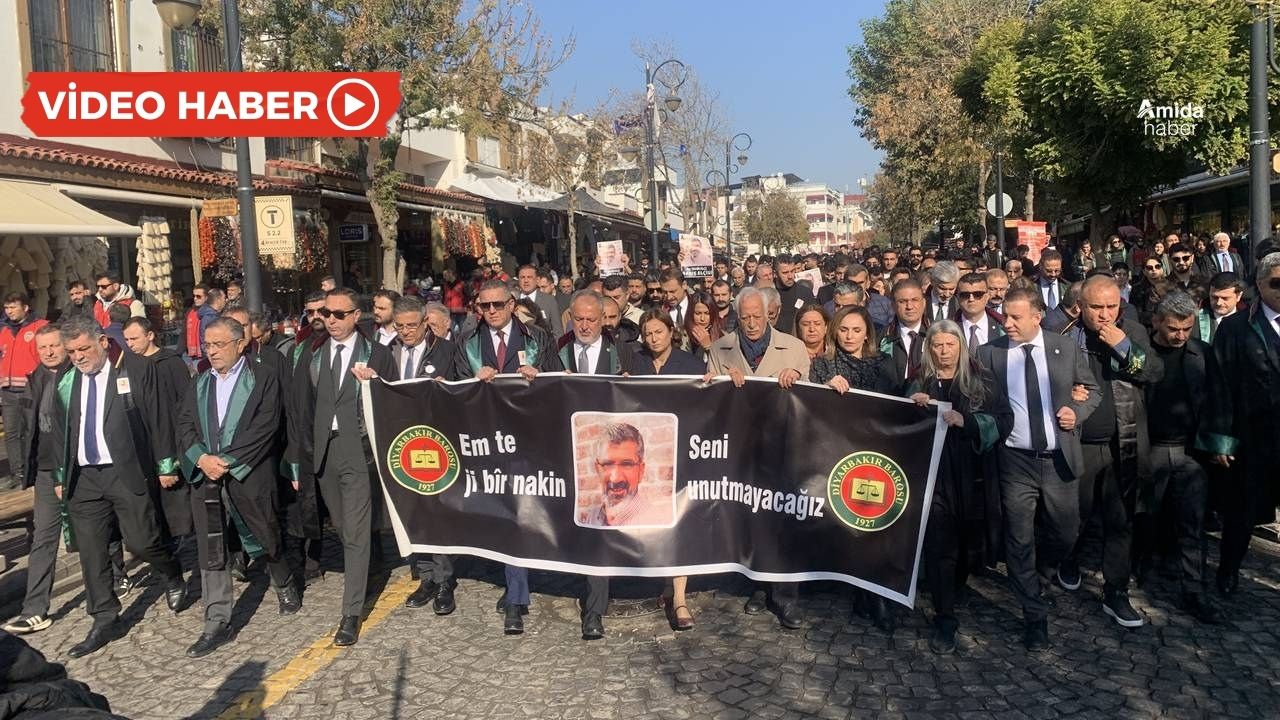 Avukatlar cübbelerle yürüdü: Tahir Elçi anıldı