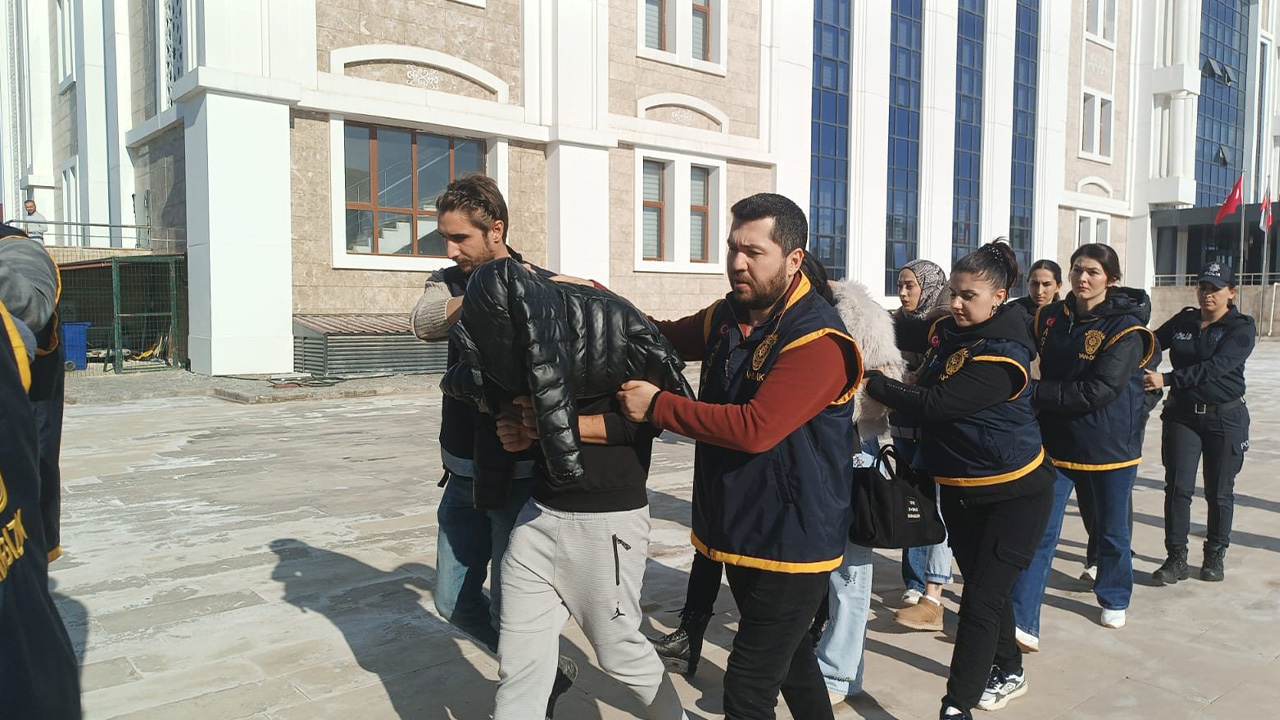 Adıyaman’da masaj salonlarına fuhuş operasyonu