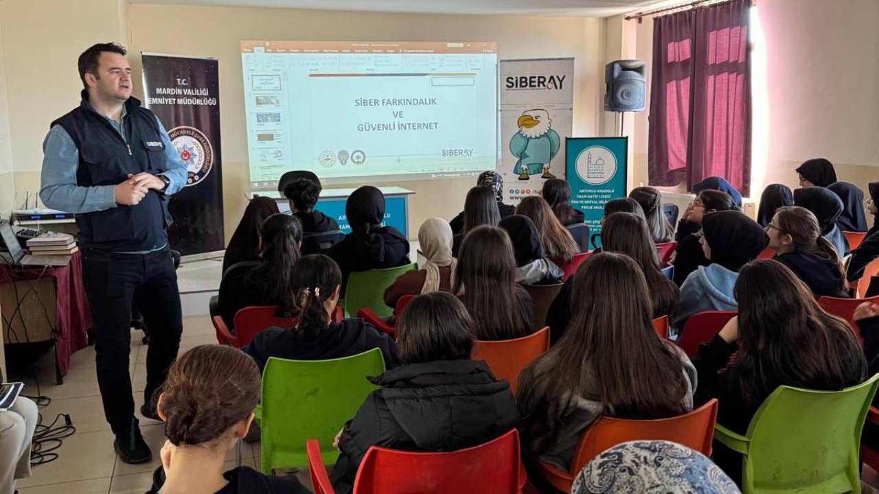 Mardin’de lise öğrencileri zorbalık çeşitleri hakkında bilgilendirildi
