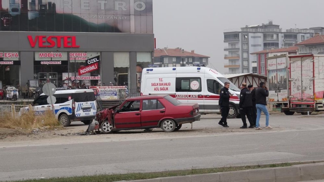 Malatya'da araçlar çarpıştı: 2 yaralı