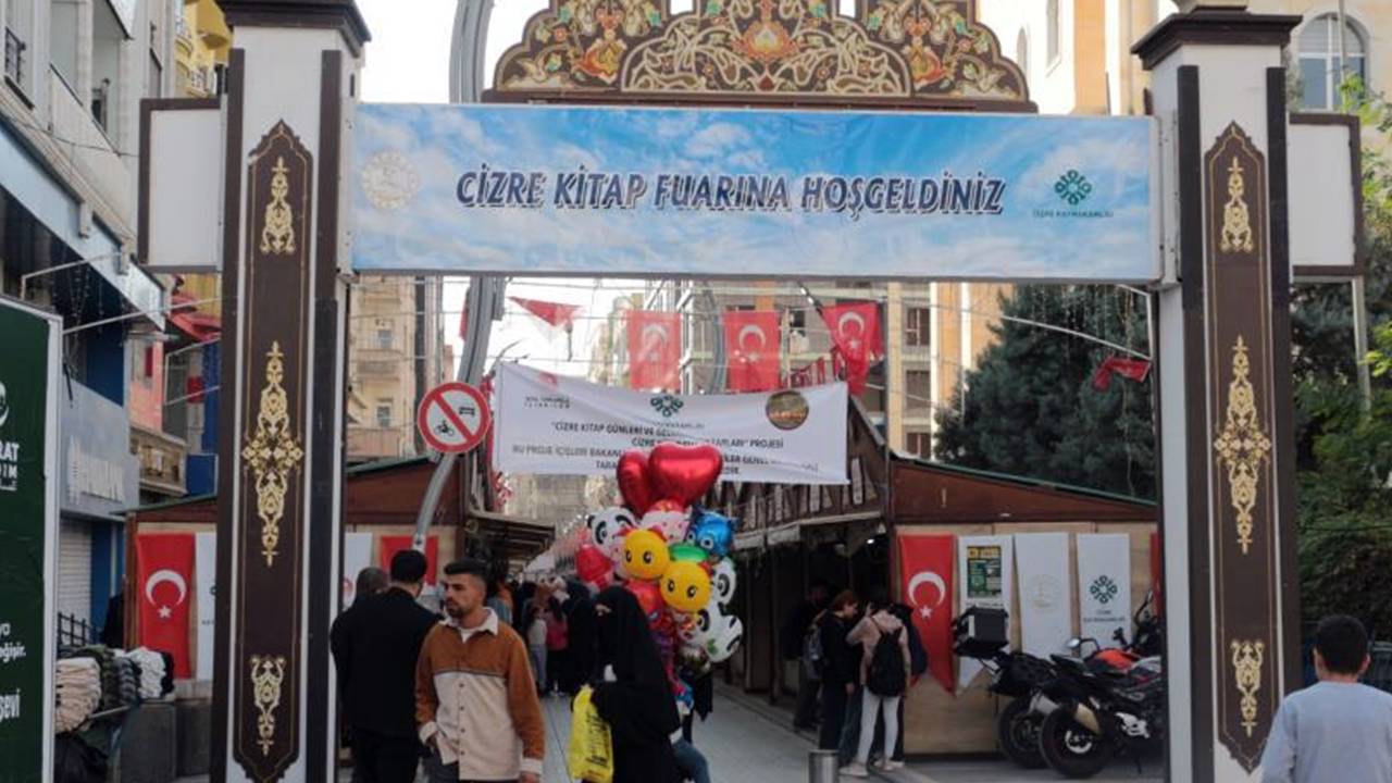 Cizre Kitap Fuarı'nı yüz bini aşkın kişi ziyaret etti