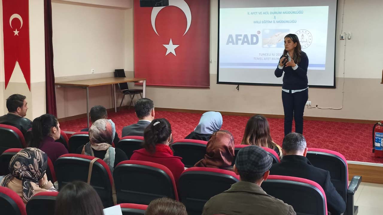 Tunceli'de ‘Temel Afet Bilinci Eğitimleri’ verildi