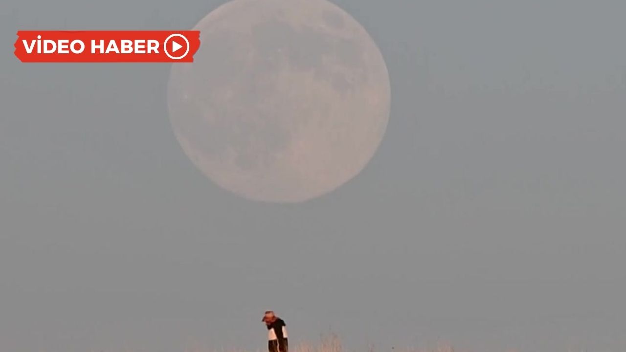 Kars'ta süper ay görüntülendi