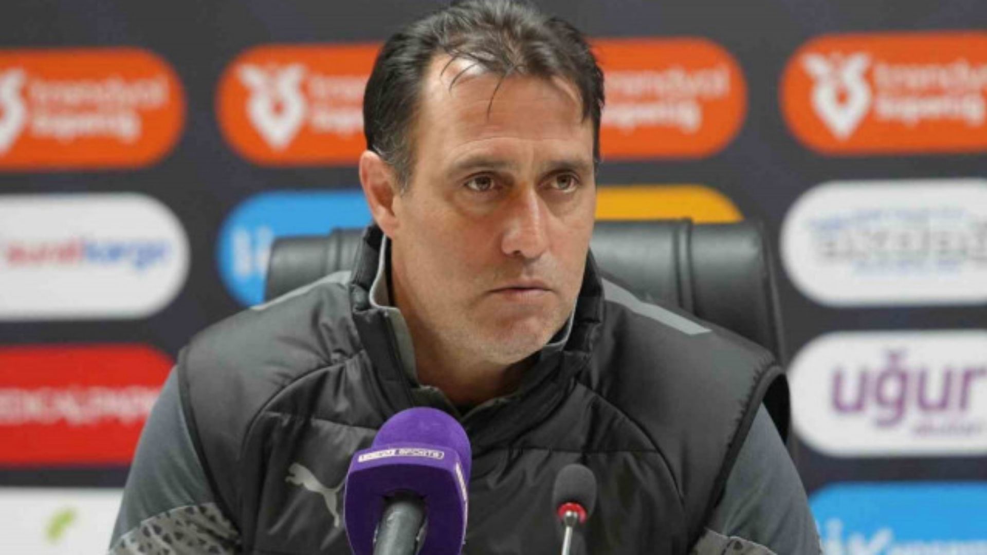 Sakaryaspor teknik direktörü istifa etti