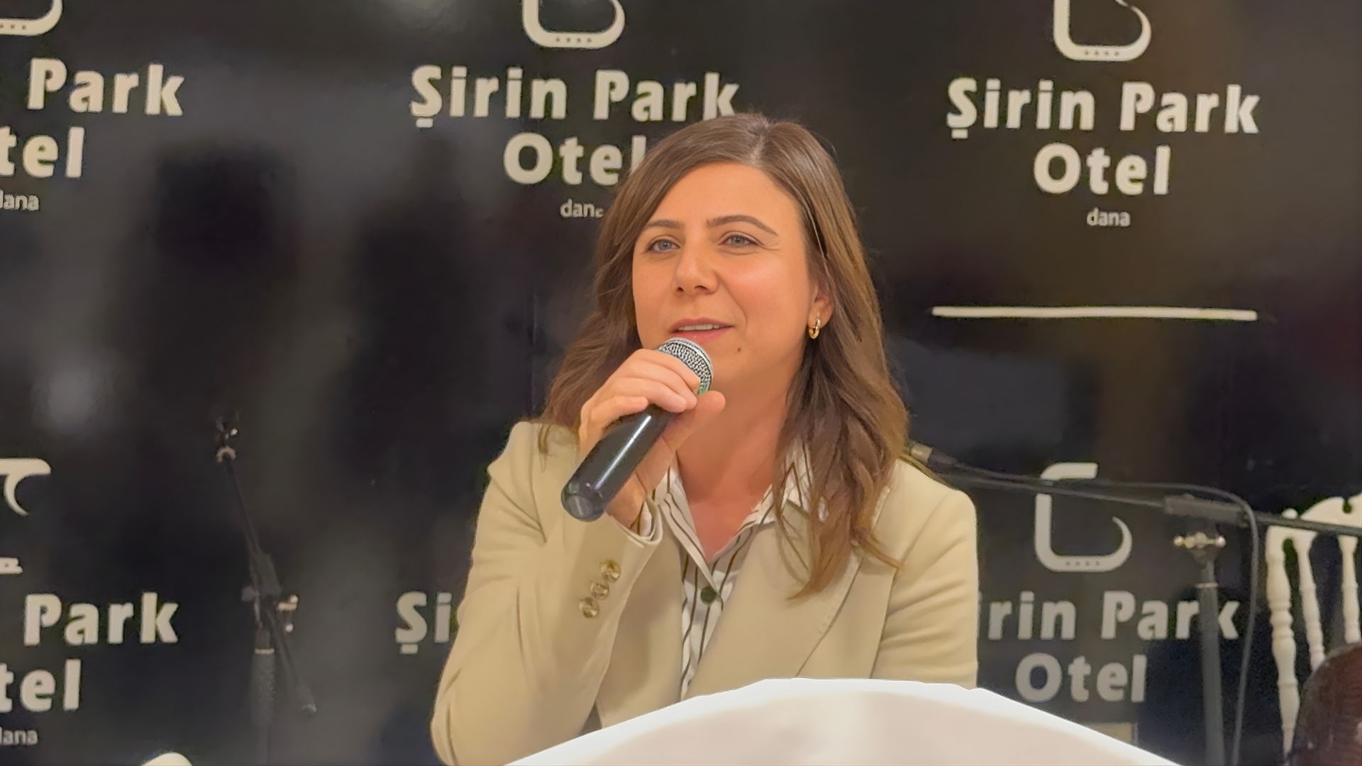 Serra Bucak: Hassas bir dönemden geçiyoruz