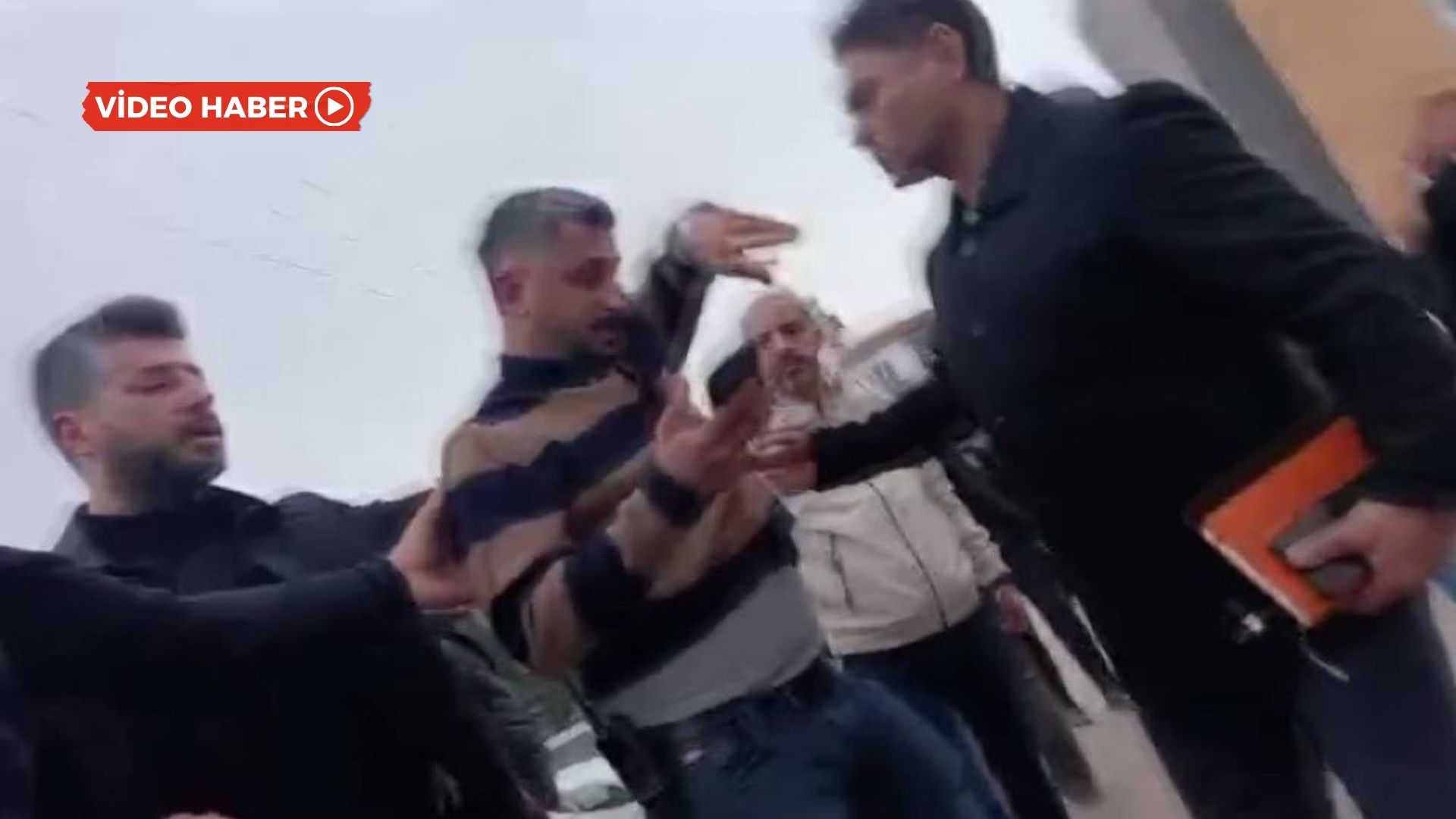 Adıyaman’da polis AA muhabirlerini darp etti