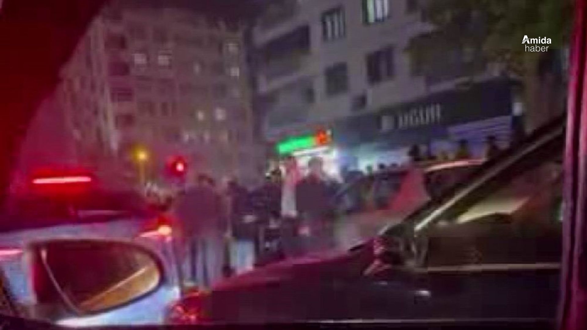 Diyarbakır’da kaza sonrası kavgaya tutuştular