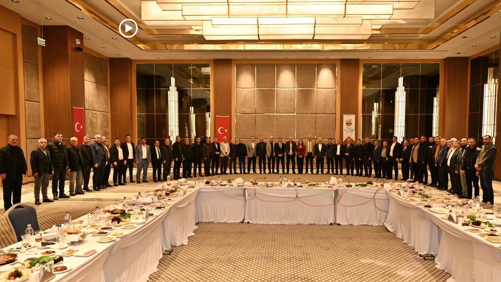 Diyarbakır Valisi DESOB Başkanlarıyla bir araya geldi