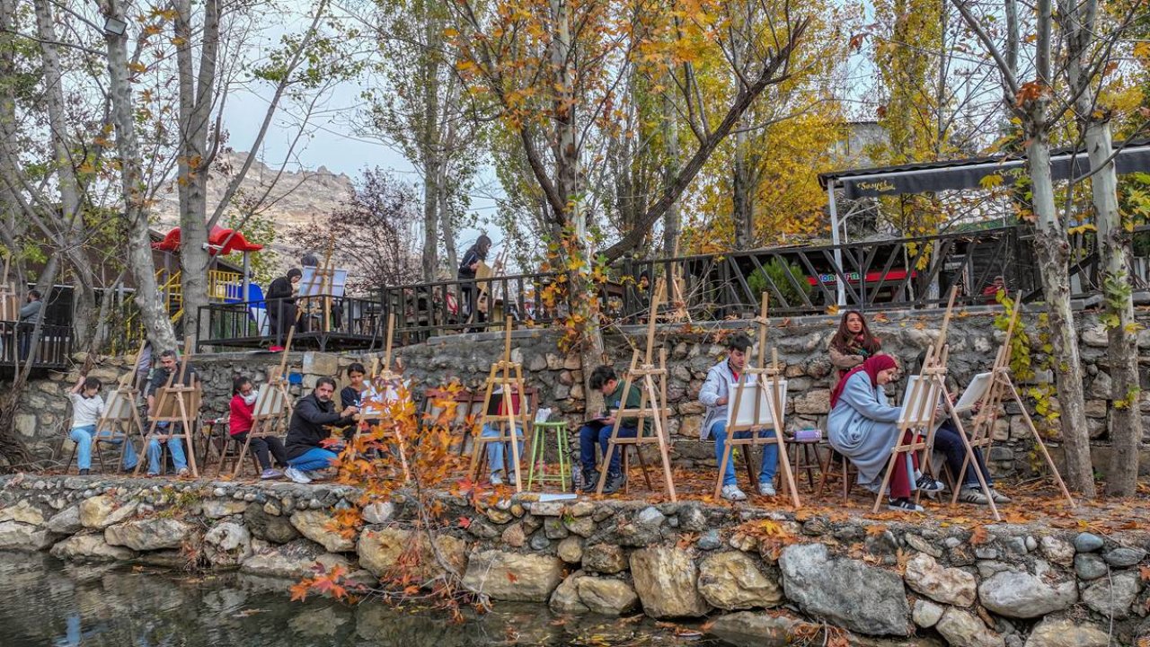 Diyarbakır’da öğrenciler tarihi ve doğayı tuvale taşıyor