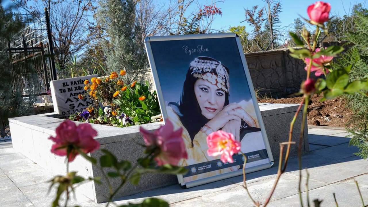‘Taçsız Kraliçe’ vefatının 29’uncu yılında Diyarbakır’da anıldı