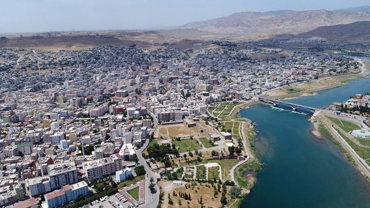 Cizre’deki lisede taciz iddiası: Öğretmen gözaltında