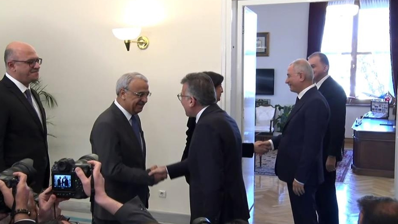 DEM Parti AK Parti görüşmesi başladı: Gündem rapor