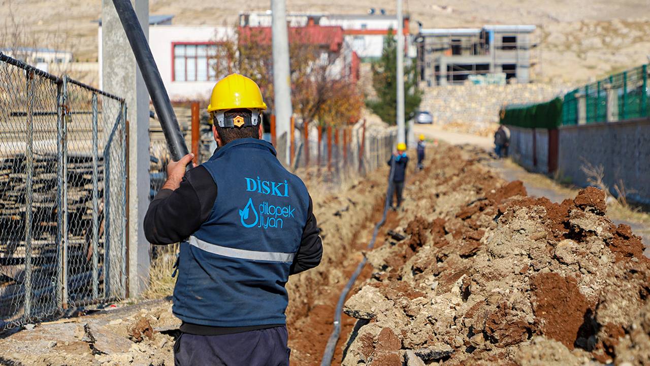 Diyarbakır DİSKİ’den Silvan’a 2 bin 500 metrelik yeni hat