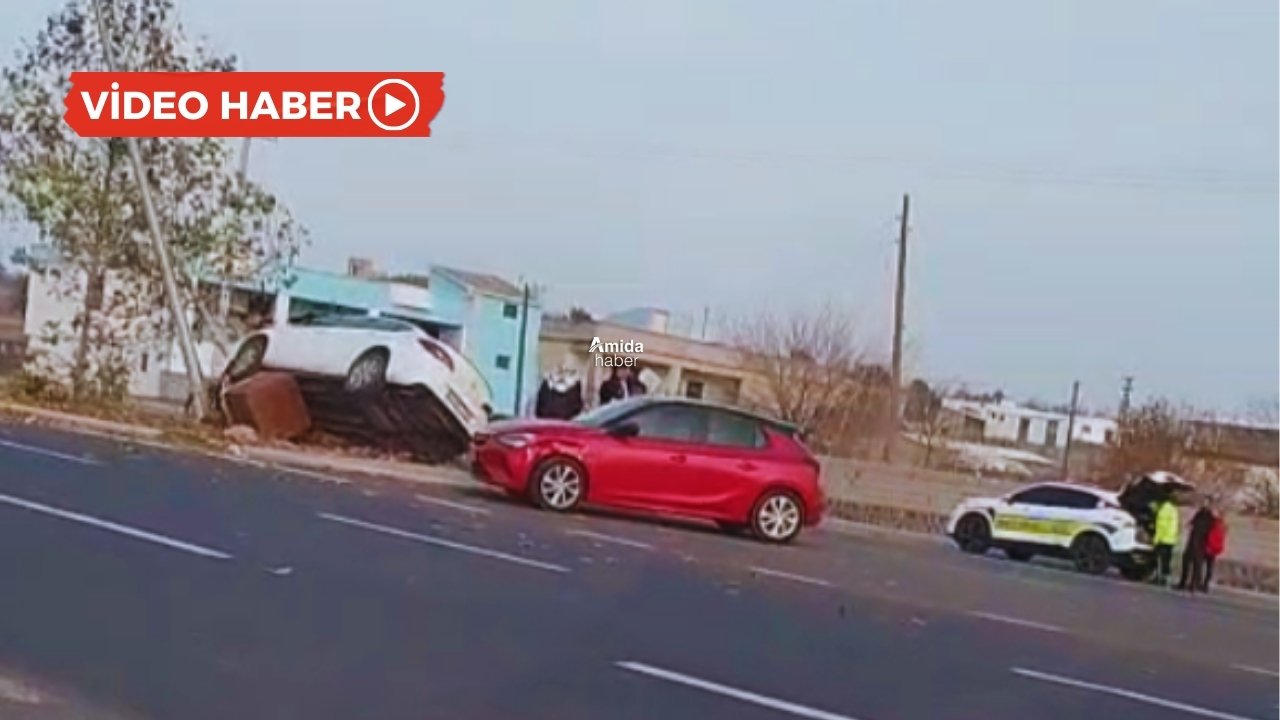 Diyarbakır’da iki otomobil kafa kafaya çarpıştı: 1 yaralı