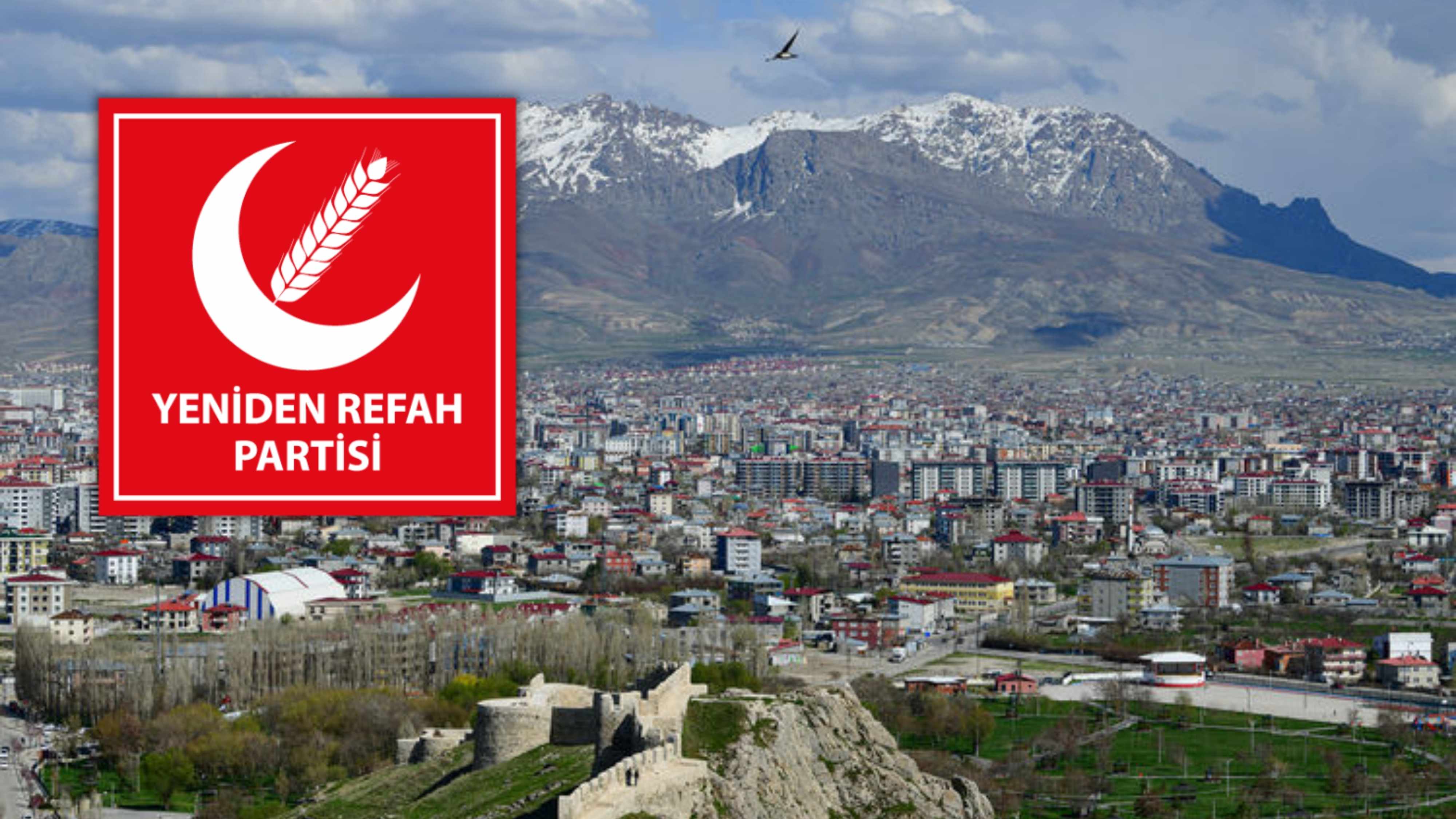 Van'da Yeniden Refah Partisinden 102 kişi istifa etti